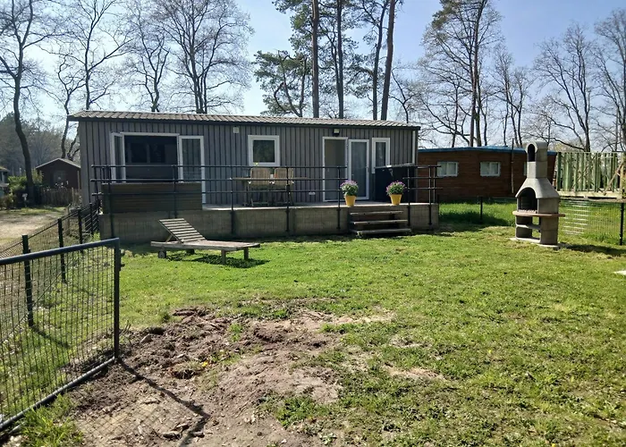 Nieuwe Vakantie-Chalet \